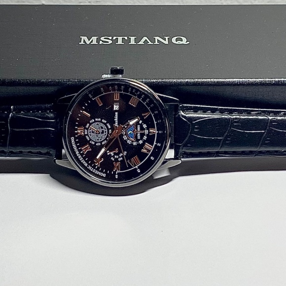 Custom Men's Minimalist Watch: Black Leather With Black Face - Picture 1 of 4